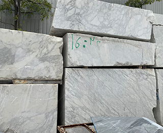 Carrara White 33